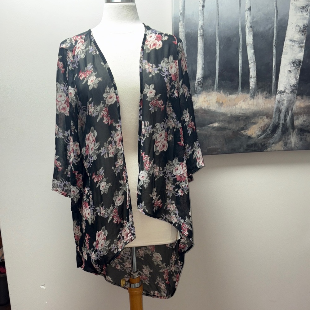 UK2LA Black Floral Women's kimano
